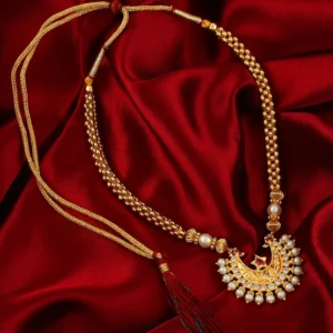 Traditional Kolhapuri Thushi Necklace with Red Beads and Gold Pendant