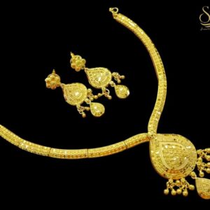 Teardrop Gold Necklace Set