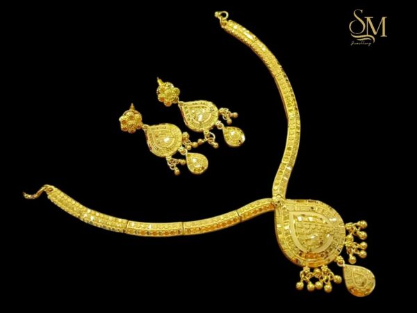 Teardrop Gold Necklace Set